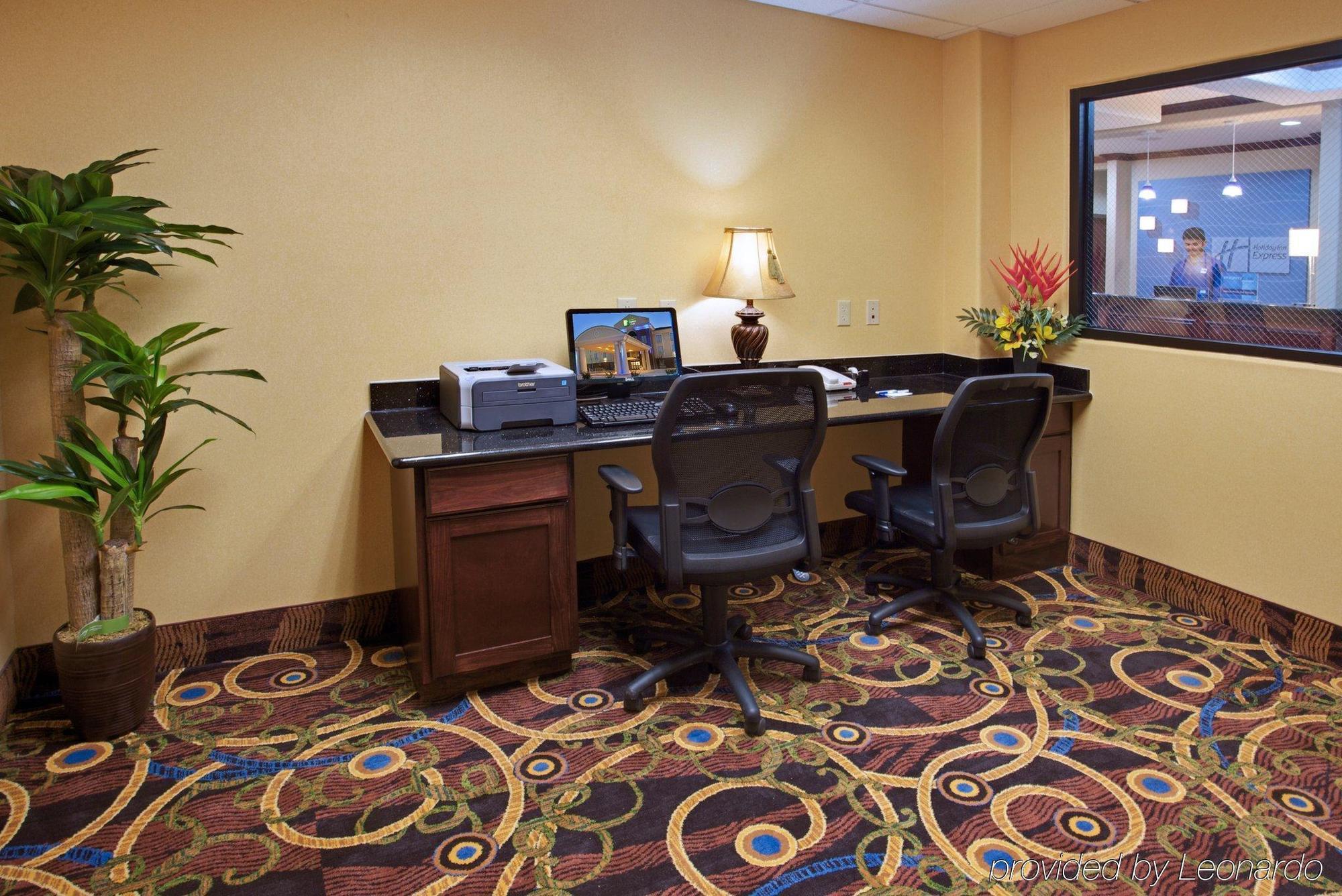 Holiday Inn Express Hotel & Suites Waller By Ihg Zewnętrze zdjęcie