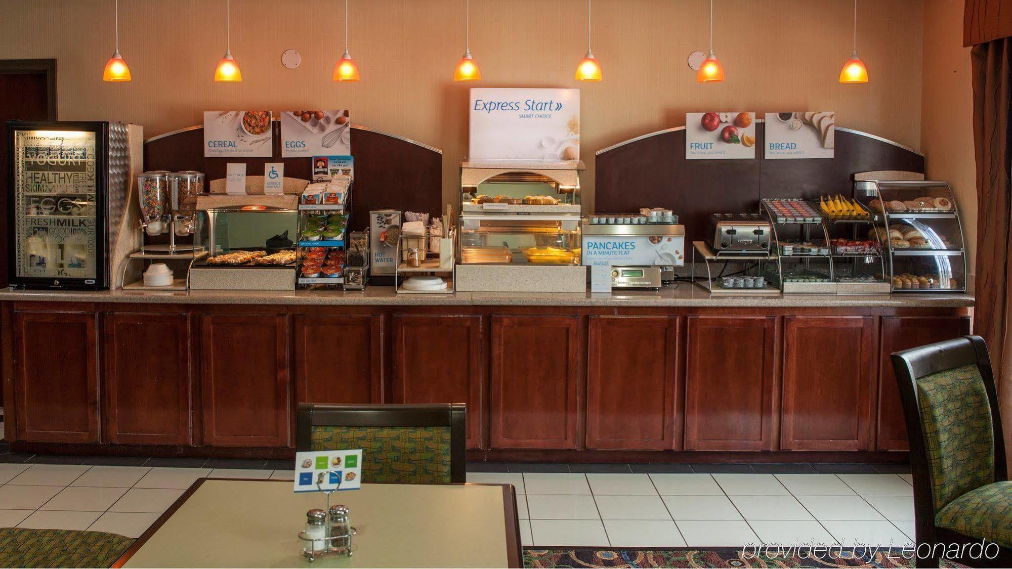 Holiday Inn Express Hotel & Suites Waller By Ihg Zewnętrze zdjęcie