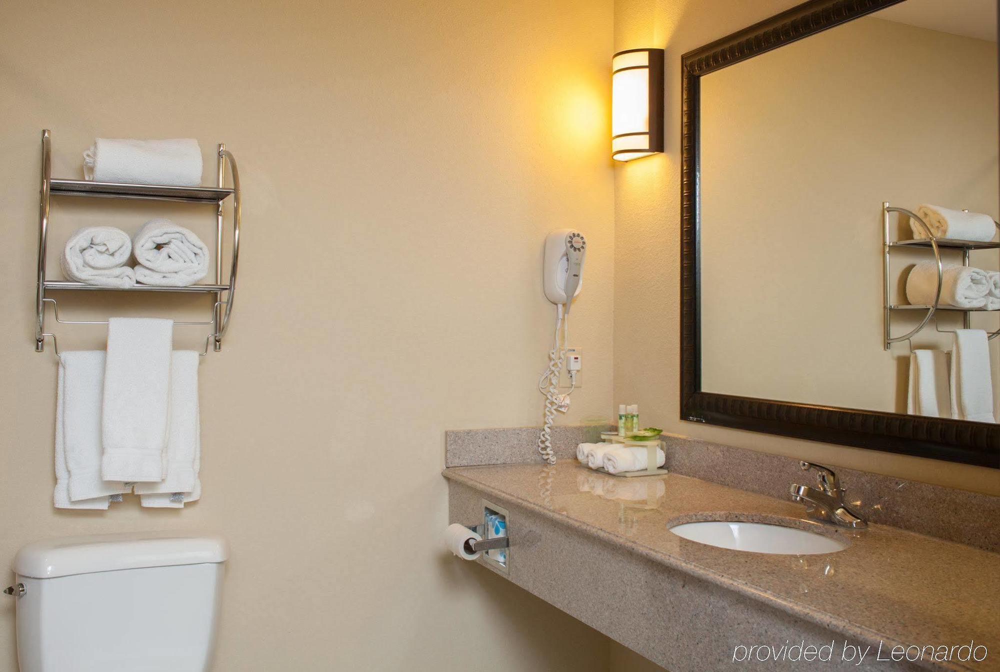 Holiday Inn Express Hotel & Suites Waller By Ihg Zewnętrze zdjęcie