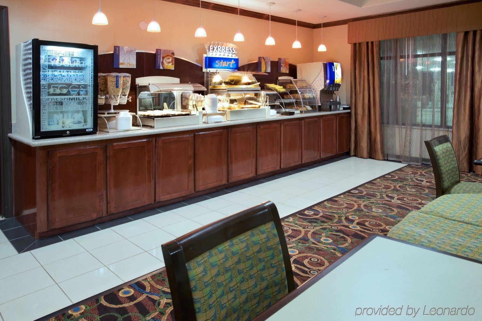 Holiday Inn Express Hotel & Suites Waller By Ihg Zewnętrze zdjęcie