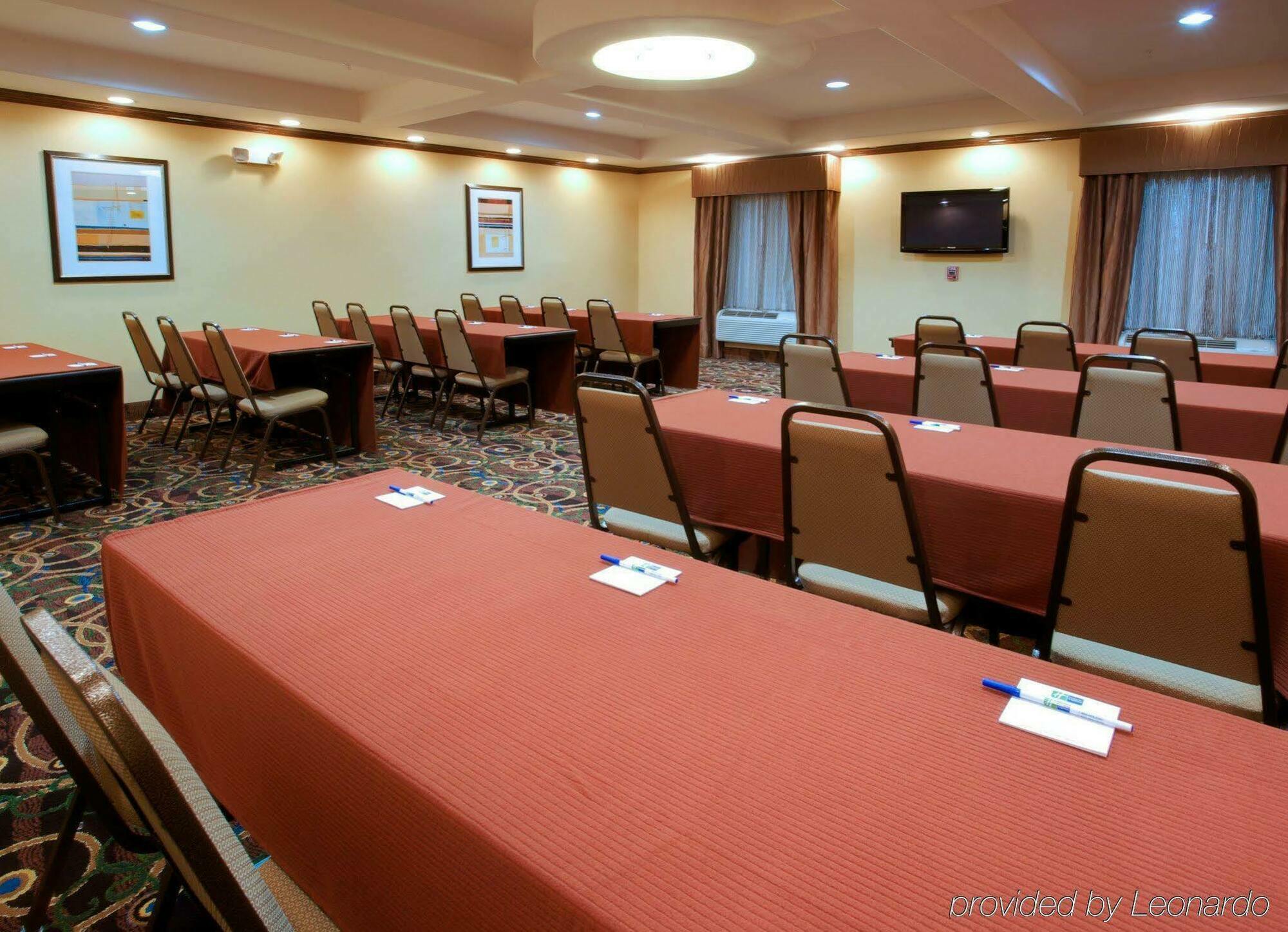 Holiday Inn Express Hotel & Suites Waller By Ihg Zewnętrze zdjęcie